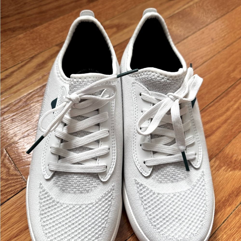 Vessi Weekend Sneaker W8 M7 Like New White